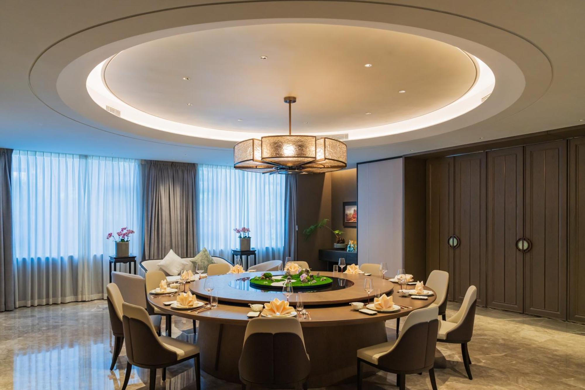 Yuexiu Hotel Guangzhou, Curio Collection By Hilton Zewnętrze zdjęcie
