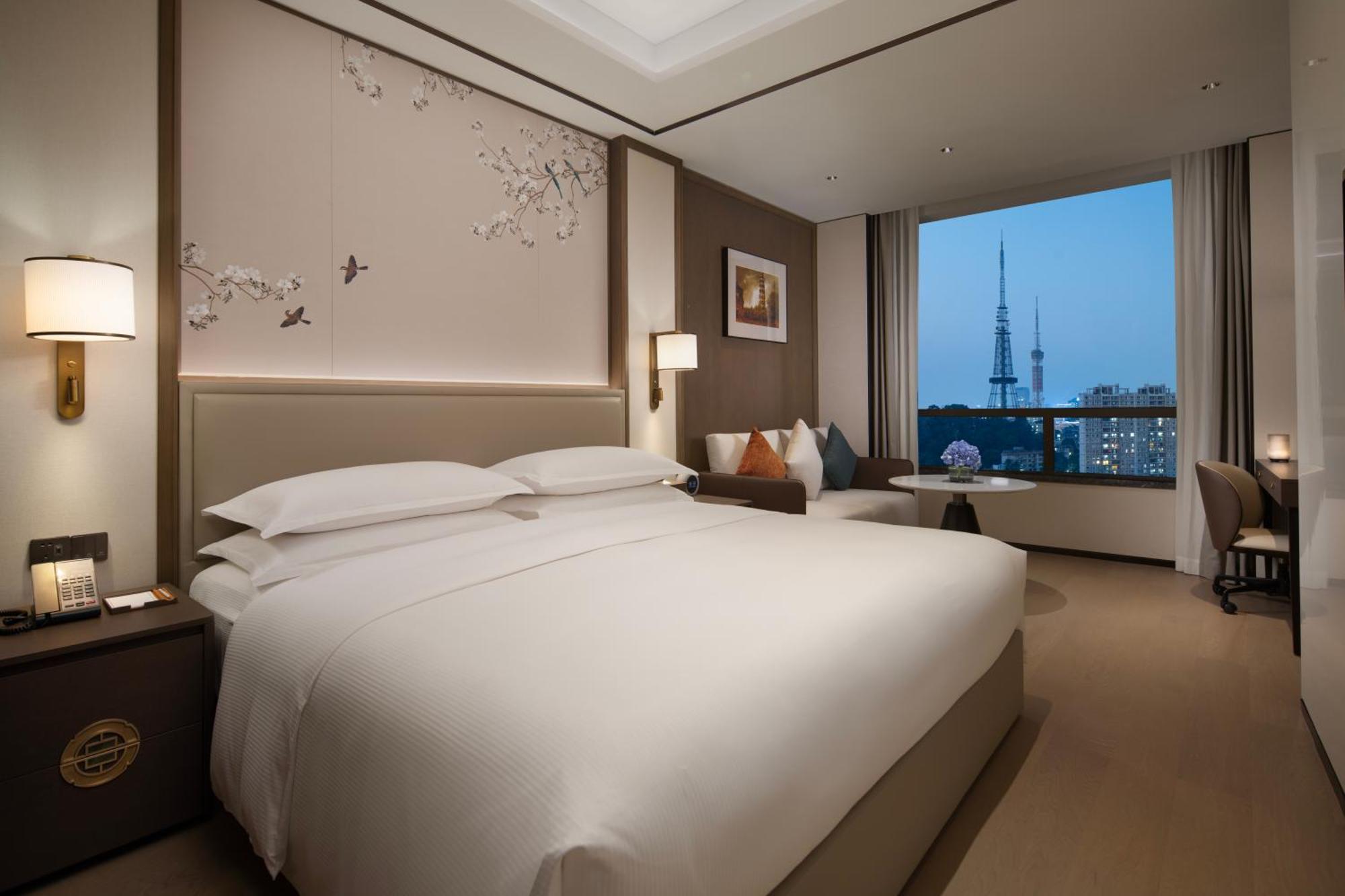 Yuexiu Hotel Guangzhou, Curio Collection By Hilton Zewnętrze zdjęcie