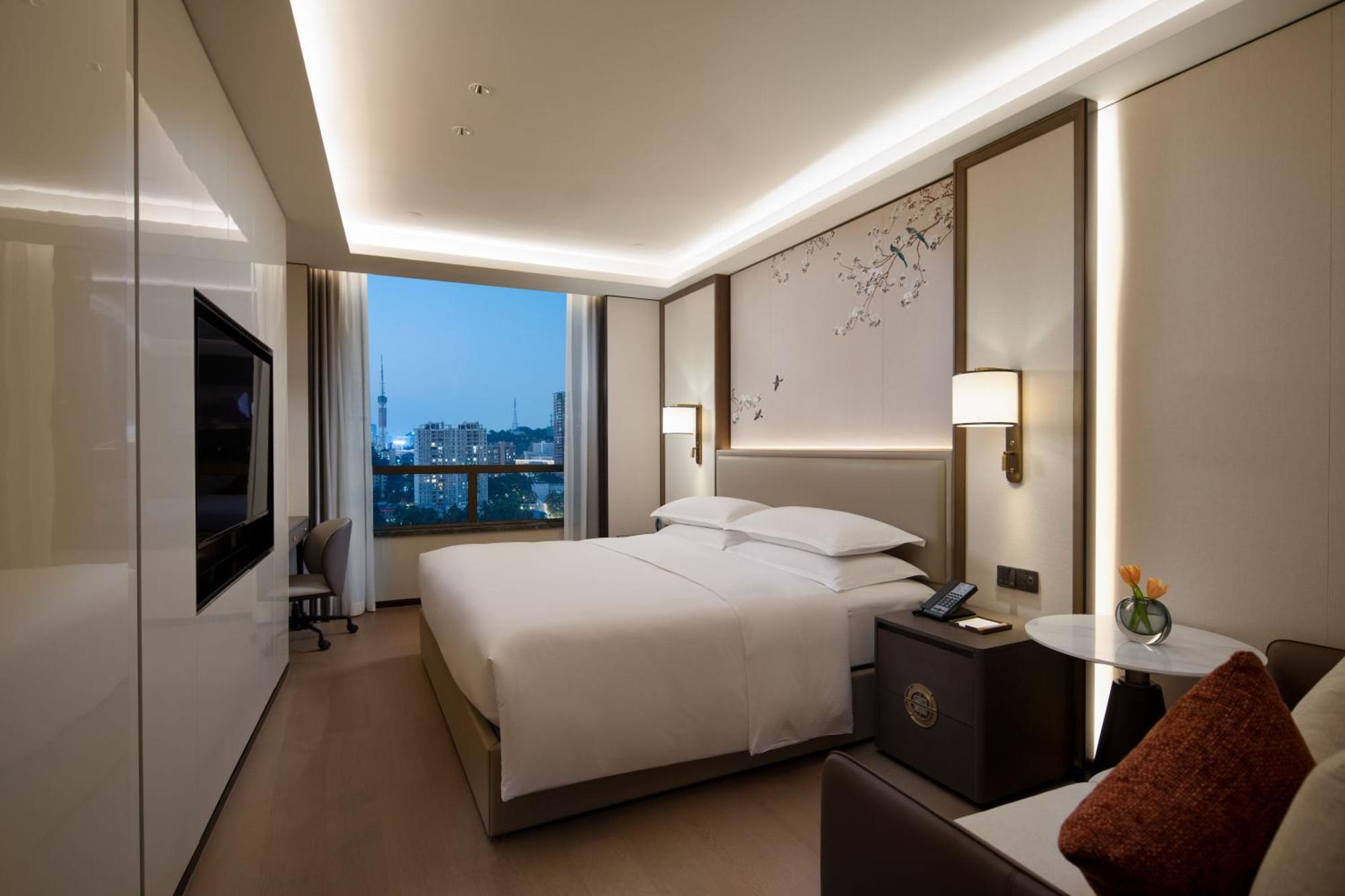 Yuexiu Hotel Guangzhou, Curio Collection By Hilton Zewnętrze zdjęcie